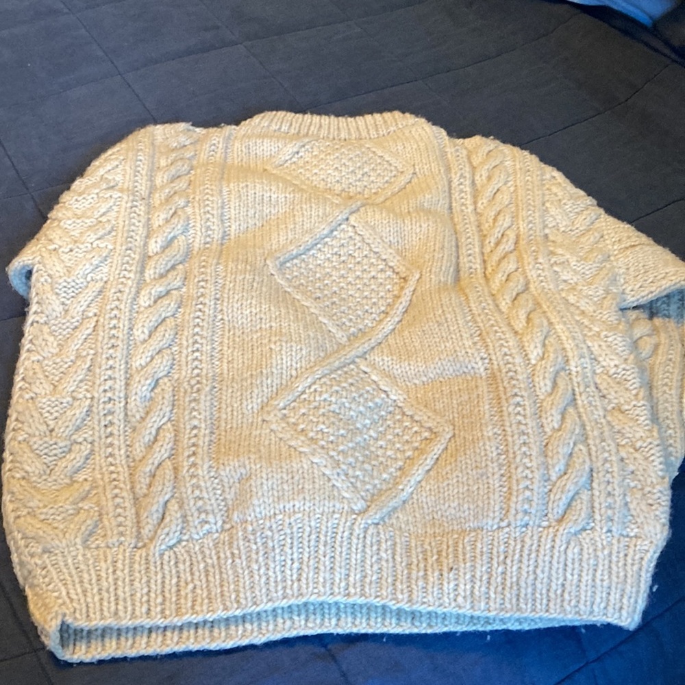 Wool sweater - Picture 2 of 2